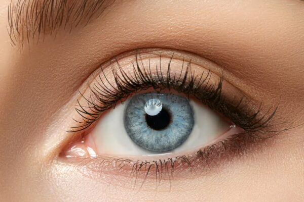 Chic Brilliant Blue Colored Contacts