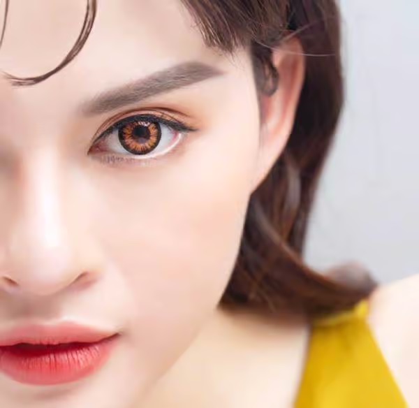 Golden Twilight ColorMax Colored Contacts - Image 2