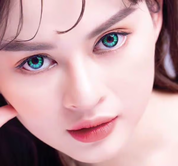 Green ColorMax Colored Contacts - Image 2