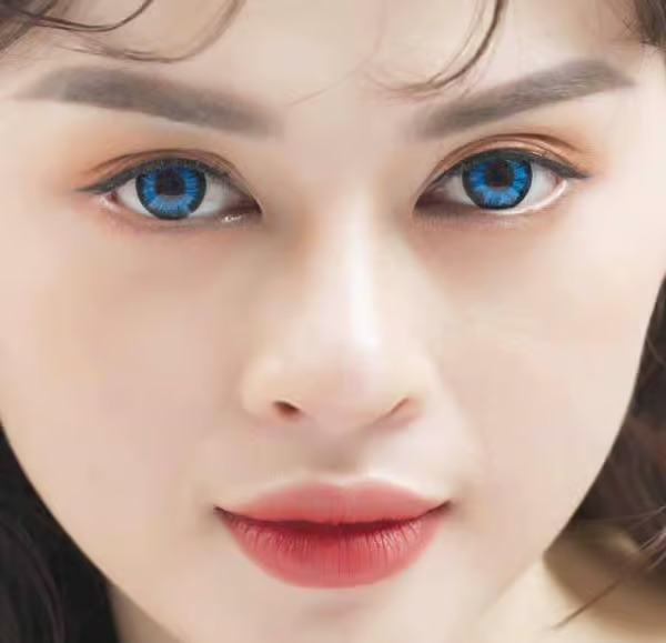 Blue ColorMax Colored Contacts - Image 2